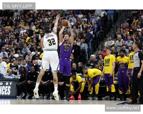 东契奇20分詹姆斯16分 湖人104-98击败火箭 东契奇20分詹姆斯16分 湖人104-98击败火箭