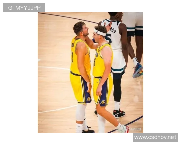 坏消息,湖人队东契奇手指受伤,能否参加打国王队的比赛难以确定 坏消息,湖人队东契奇手指受伤,能否参加打国王队的比赛难以确定