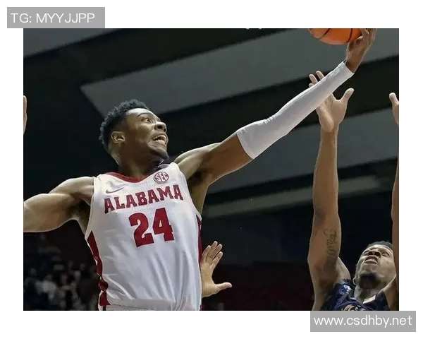 黄蜂官方:布兰登·米勒因左肩半脱位,缺席明天对热火的比赛 黄蜂官方:布兰登·米勒因左肩半脱位,缺席明天对热火的比赛