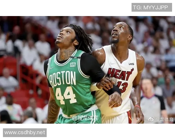 阿德巴约:哈克斯有实力拿下最佳第六人 从不盲目蛮干我们信任他 阿德巴约:哈克斯有实力拿下最佳第六人 从不盲目蛮干我们信任他